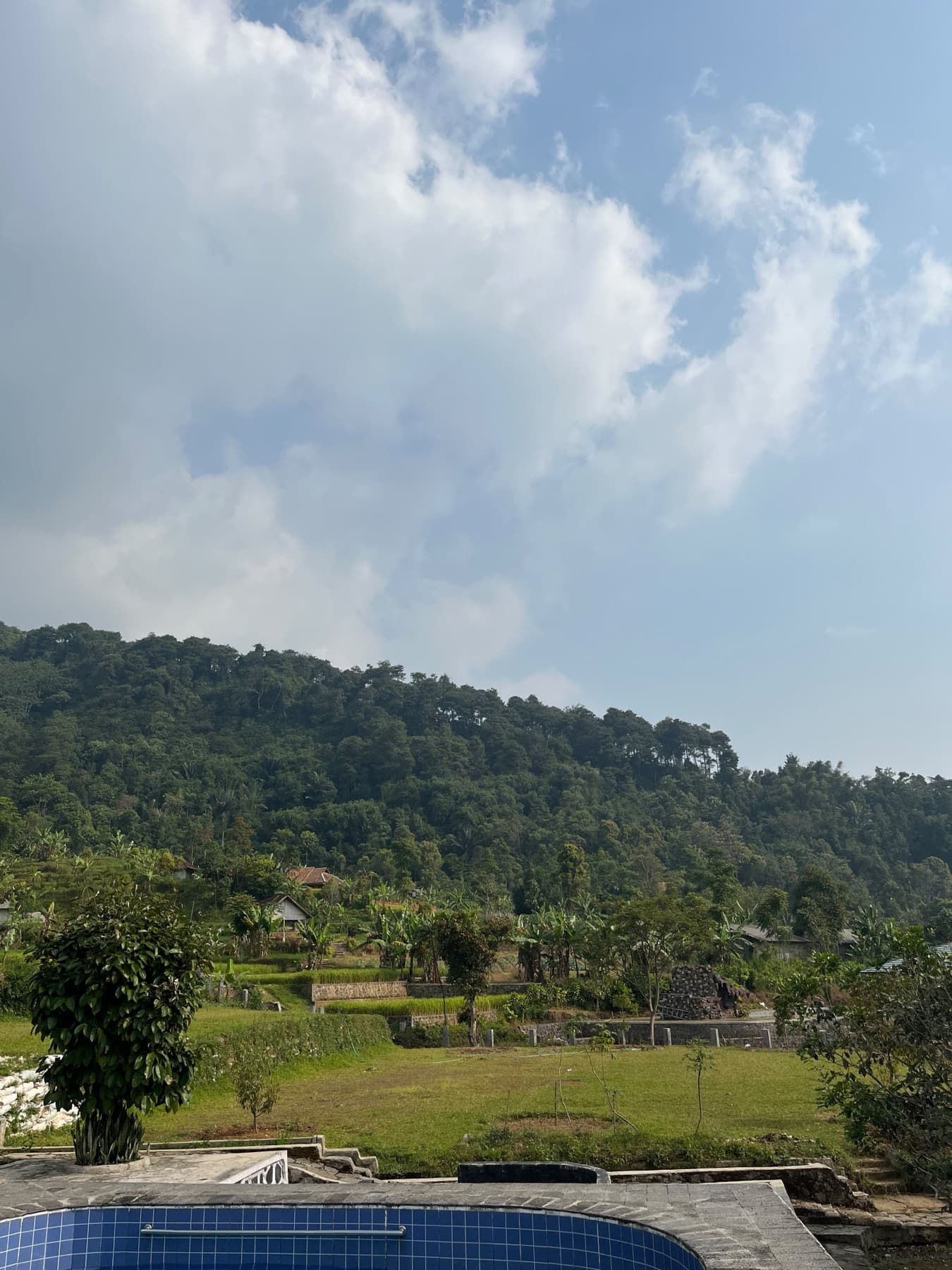Suasana Villa Keju