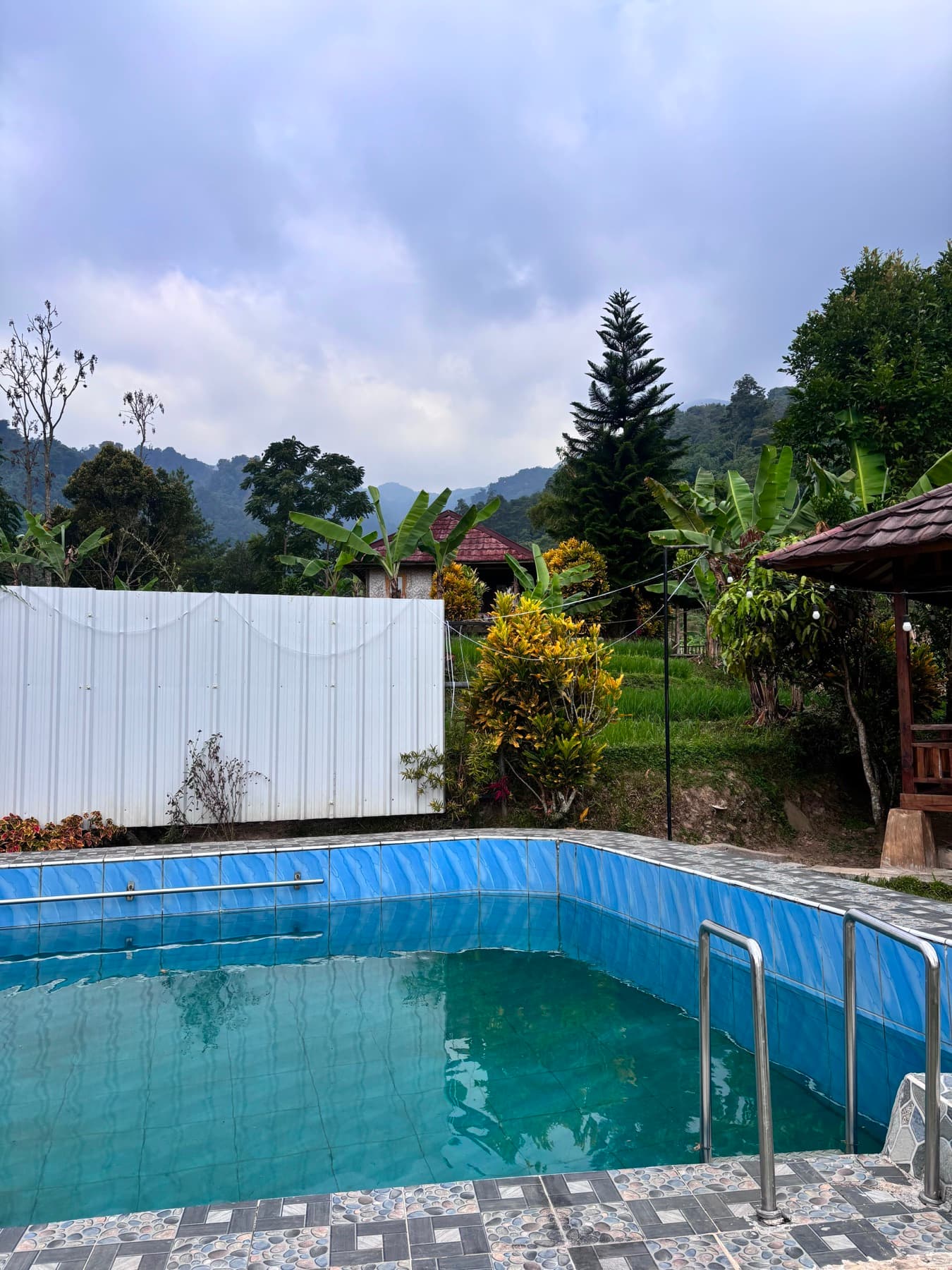 Suasana Villa Sangkuriang