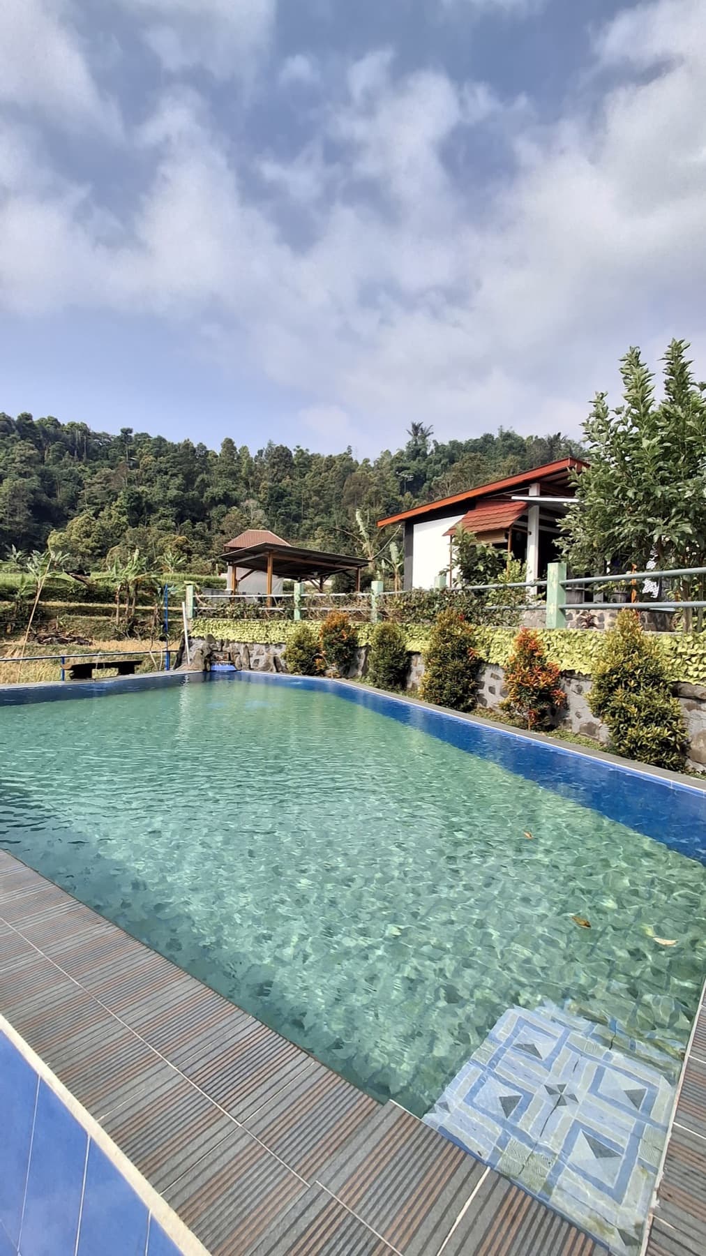 Suasana Villa Yuliana Cihanjawar